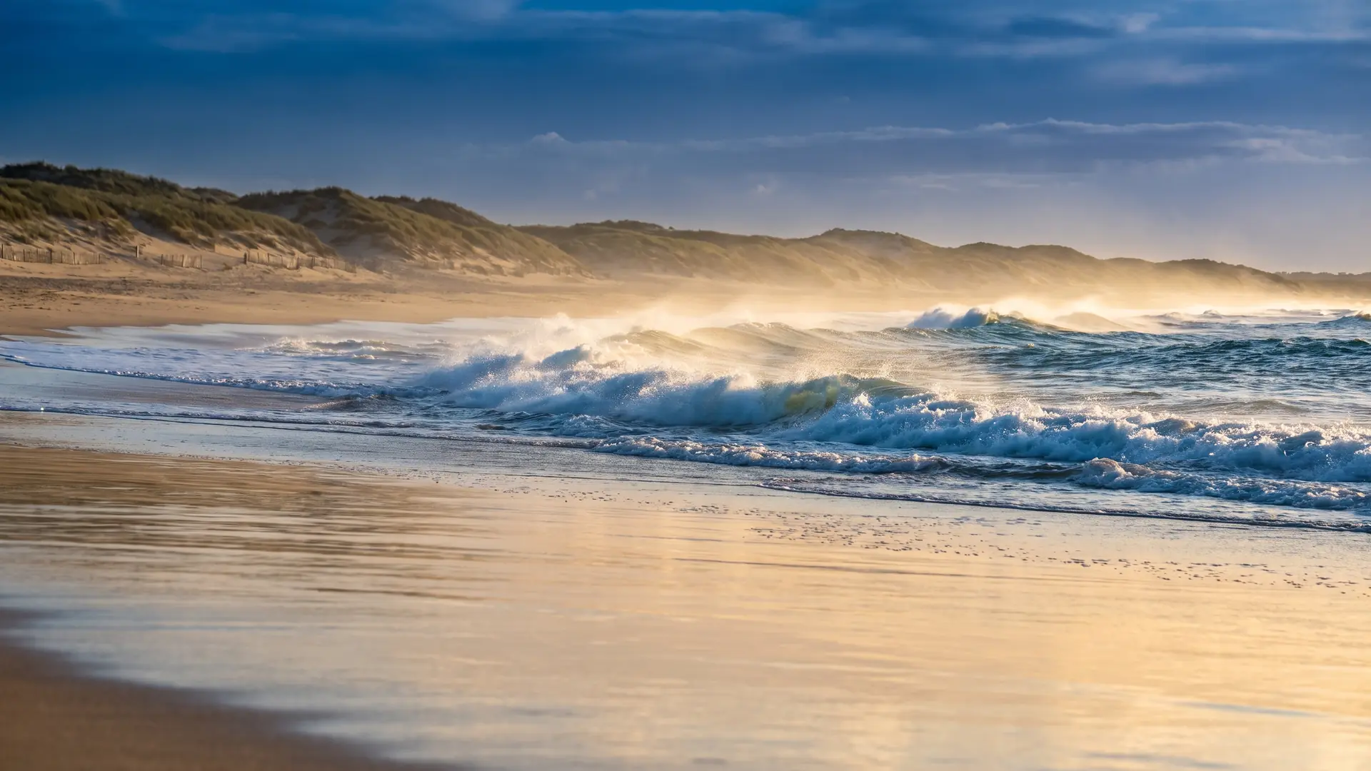 Las olas del Atlántico Suroeste, escenario de una estancia a medida de varios días con salida desde Burdeos