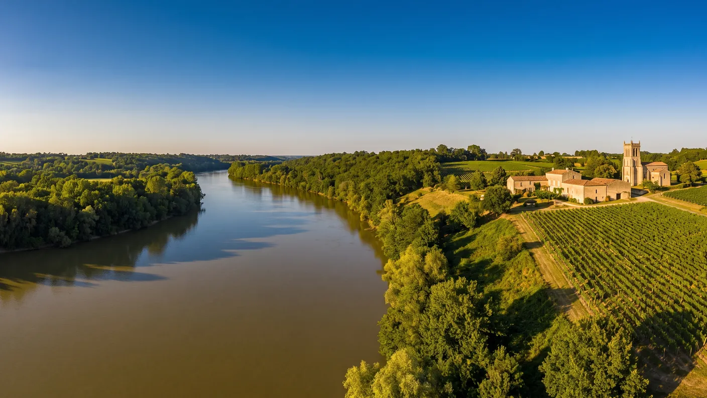 VTC Bordeaux Toward Caudrot — Sauternes & EDM