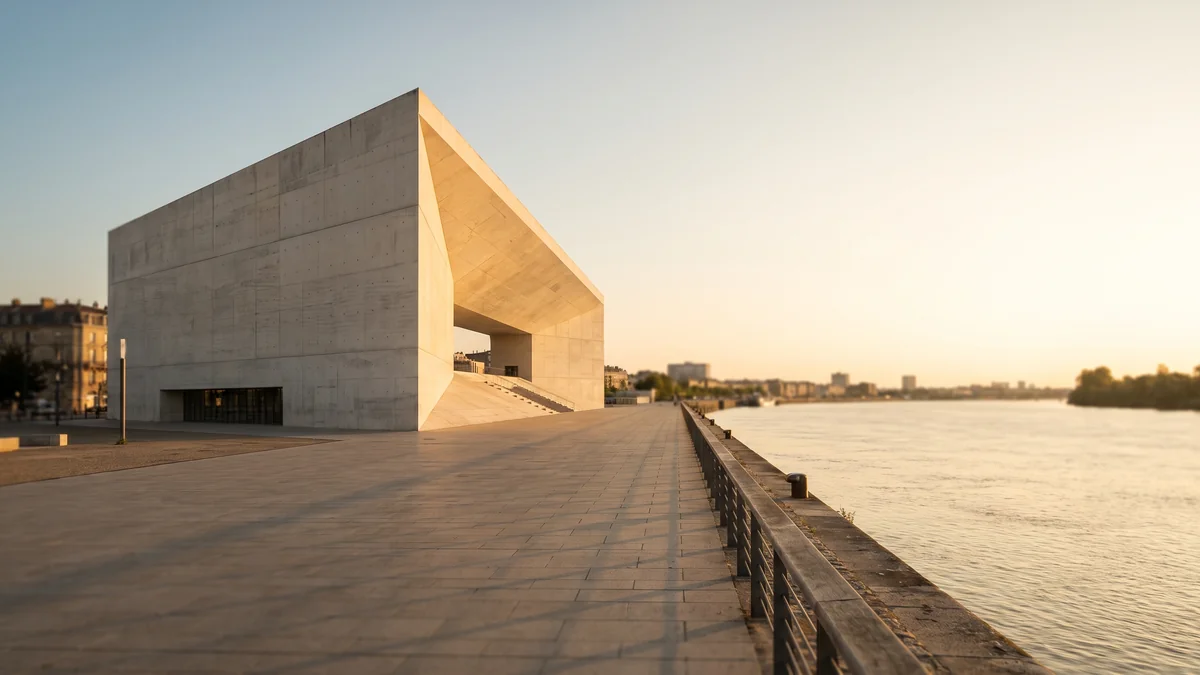 Edificio de la MECA en los muelles del Garona, en Burdeos