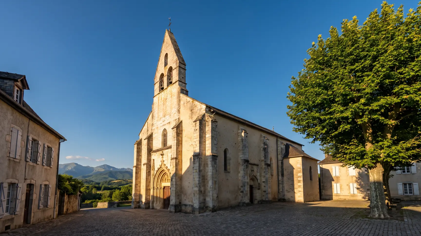 Iglesia de Santa Catalina de Lasseube, en el Béarn