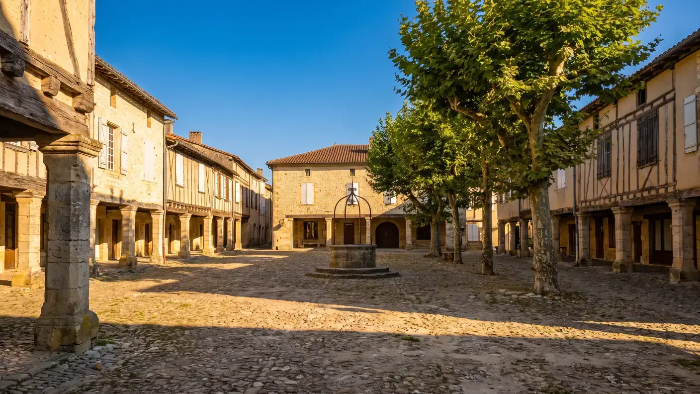 VTC Bordeaux toward Montréal-du-Gers — Southwest